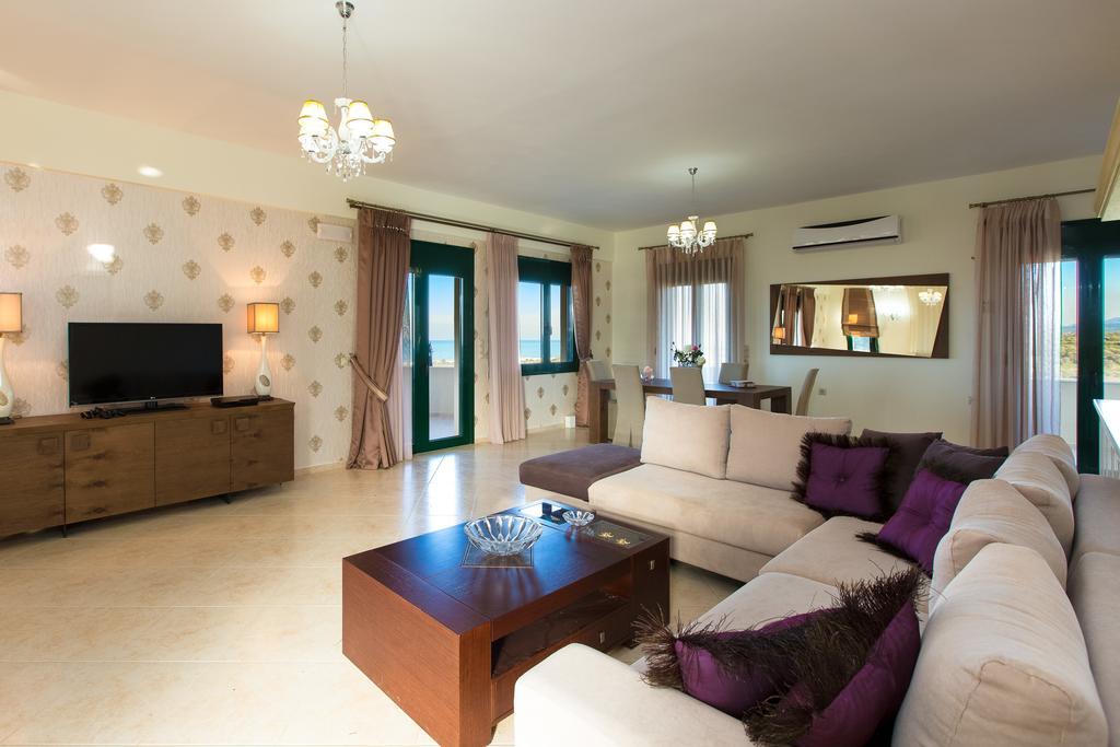 Diamantis Villa, Serene Oasis With Seaviews, By Thinkvilla 別墅 *